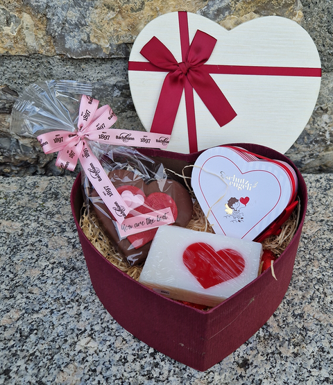 Geschenkbox - Valentinstag - 4 Herzen