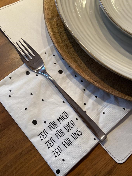 Papierservietten «Zeit für mich, Zeit für dich, Zeit für uns» weiss, gross